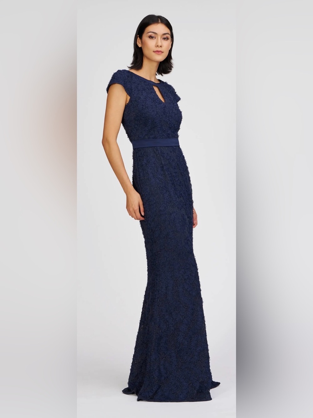 JS Collections Navy Floral Lace 3D Floral Mermaid Gown. Size 8.NWT.